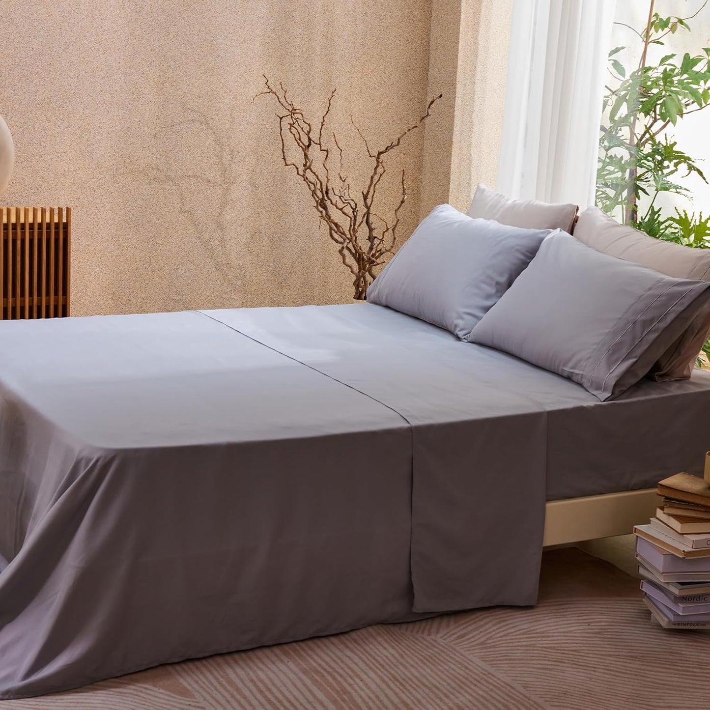 Queen Bed Sheet Set, Super Soft Microfiber Luxury 4 Piece Bedding Sheets & Pillowcases